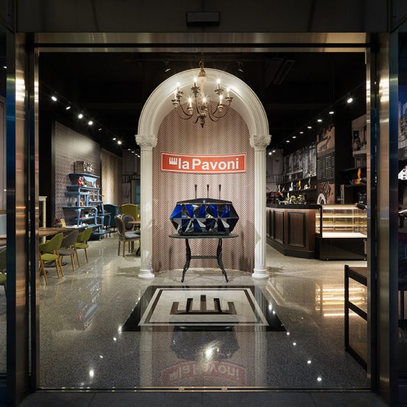 La Pavoni